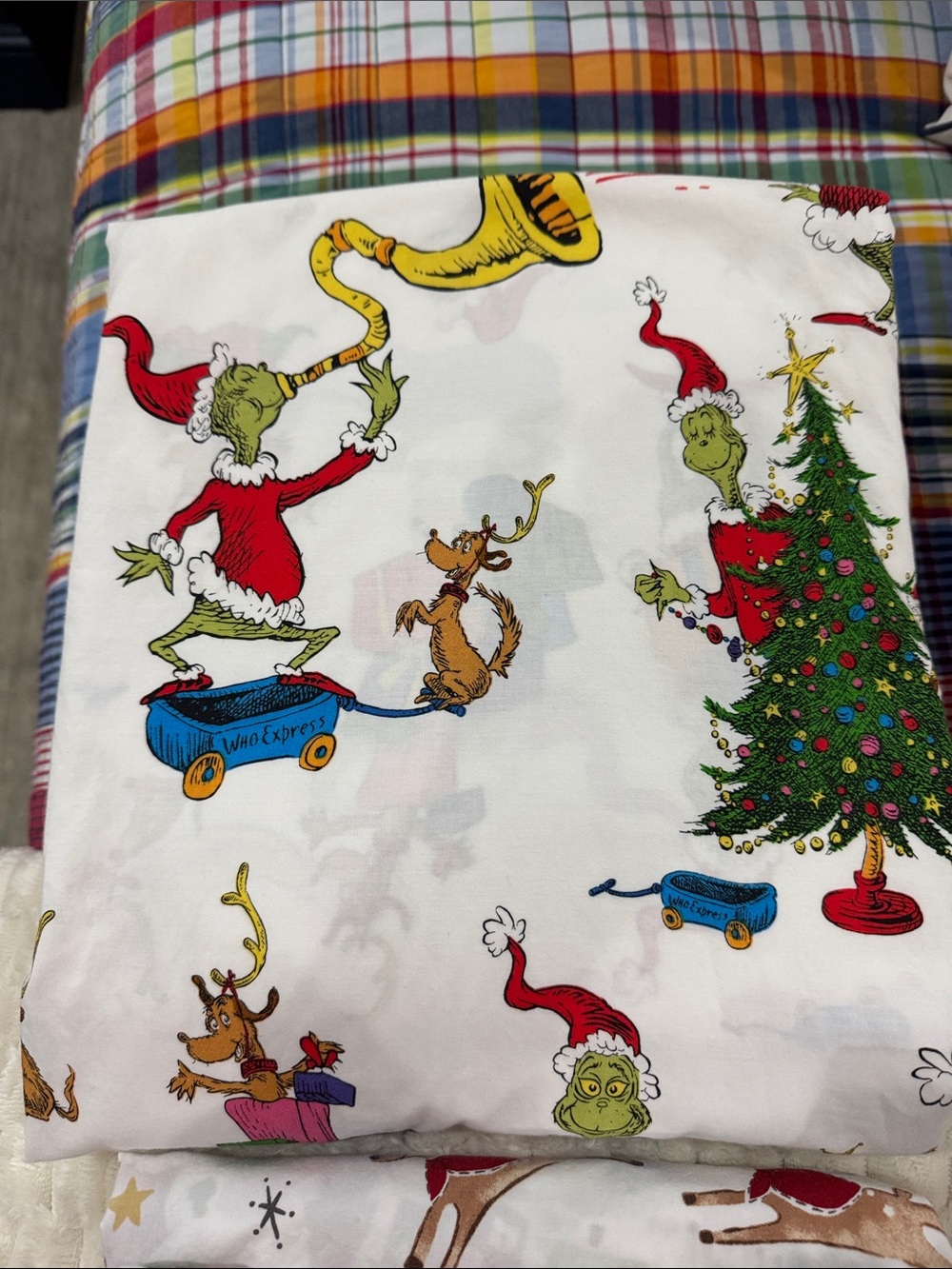 Pottery Barn Kids- The Grinch sheets